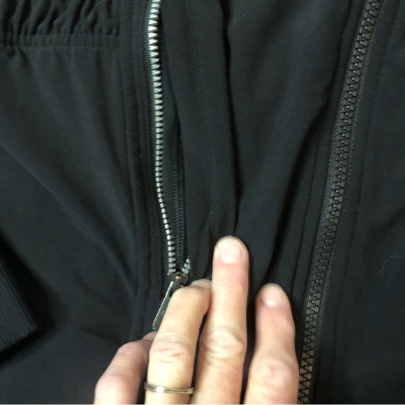 Lululemon Sights Seen Jacket size 12 draw cord/back has been cut still functions - Picture 7 of 16